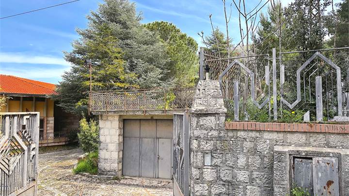 VILLA DI PREGIO DA RISTRUTTURARE